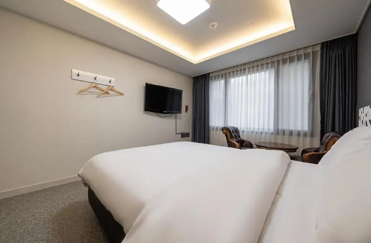 Jeju Capital Motel